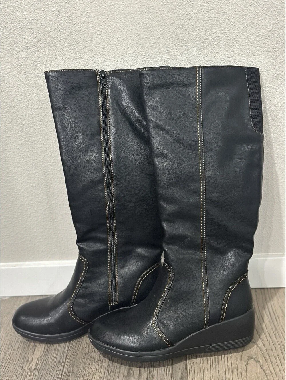 Softspots Thinsulate Leather Wedge Side-Zipper Boots, Size 8 1/2 EUC, Black